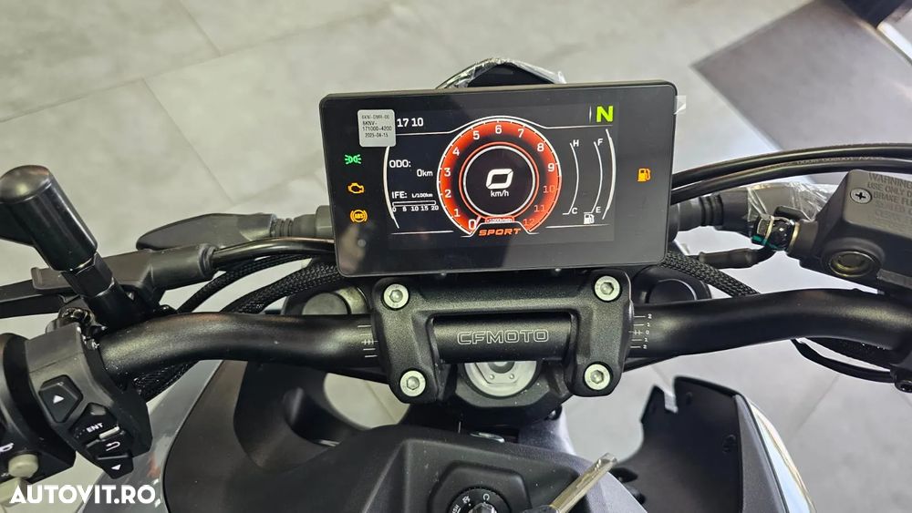 CF Moto 300NK ABS - 5