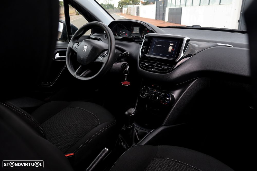 Peugeot 208 PureTech 68 Active - 11
