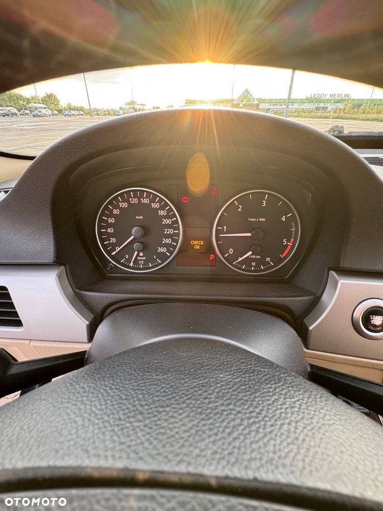 BMW Seria 3 320d DPF - 8
