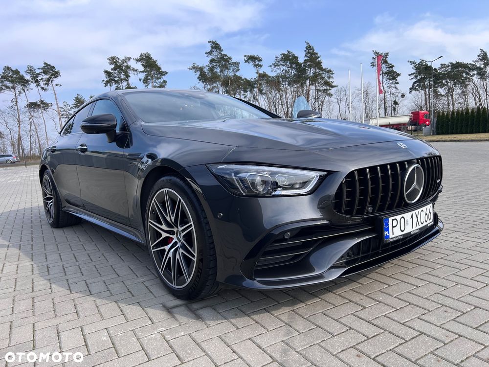 Mercedes-Benz AMG GT - 4
