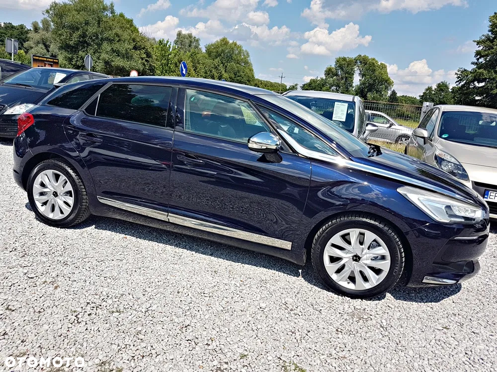 DS Automobiles DS 5 - 5