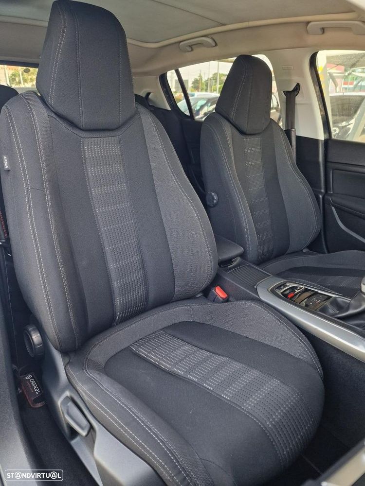 Peugeot 308 2.0 BlueHDi Allure J17 EAT6 - 18