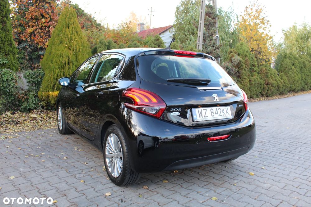 Peugeot 208 1.2 PureTech Allure - 5