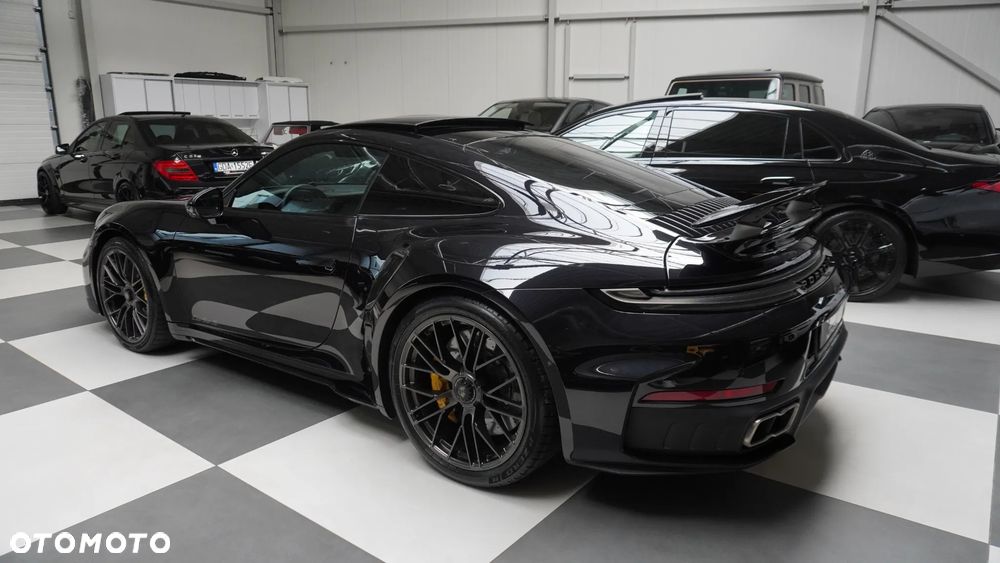 Porsche 911 Turbo S - 13