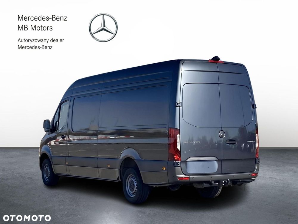Mercedes-Benz Sprinter - 4