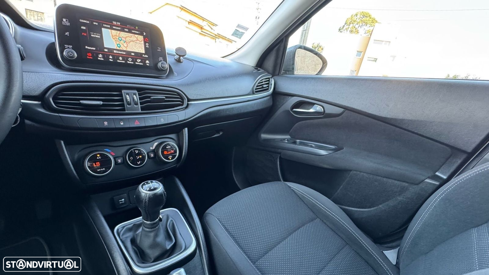 Fiat Tipo Station Wagon 1.3 M-Jet Lounge - 13