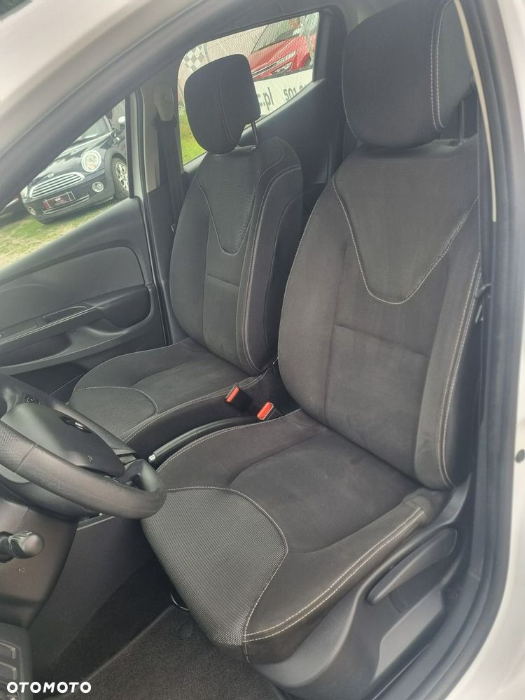 Renault Clio - 12
