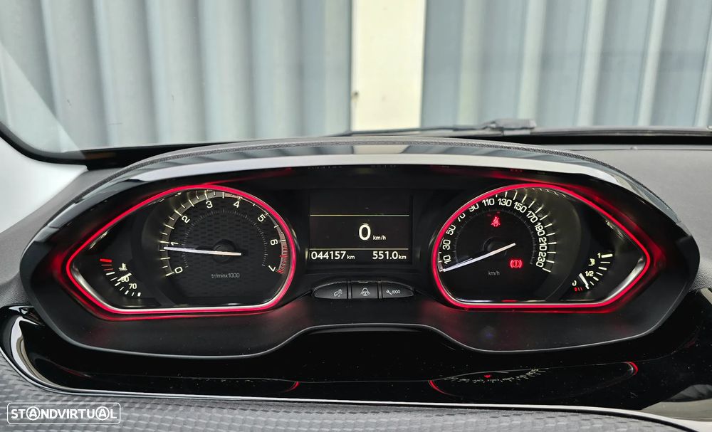 Peugeot 2008 PureTech 130 Stop&Start GT-Line Edition - 11