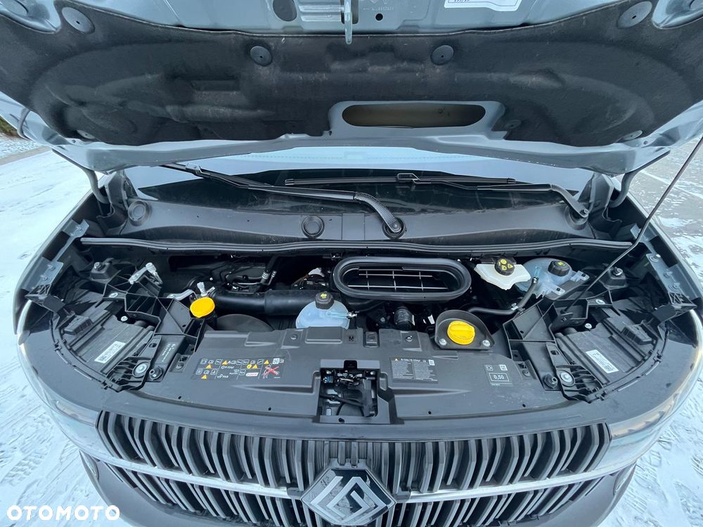 Renault Master / E-Tech / Laweta <3,5 tony / Krajowy / Top - 33