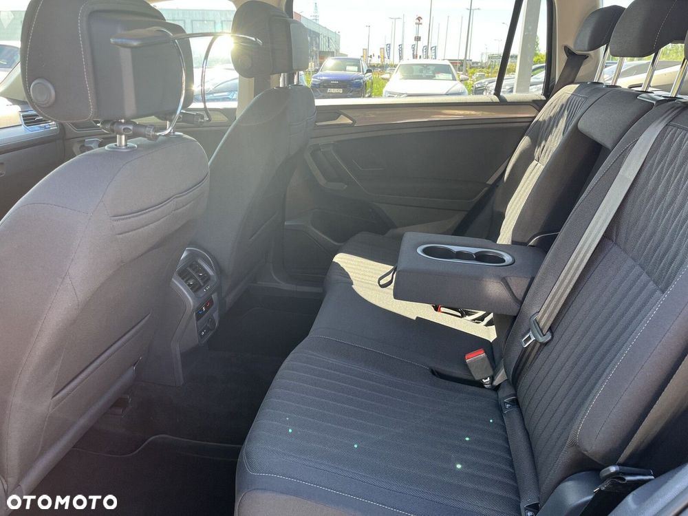 Volkswagen Tiguan Allspace 2.0 TDI 4Mot Life DSG 7os - 17