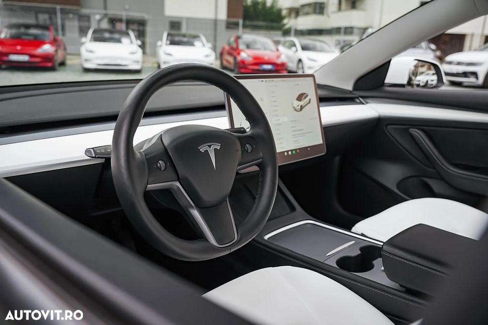 Tesla Model 3 Standard Reichweite Plus Hinterradantrieb - 14