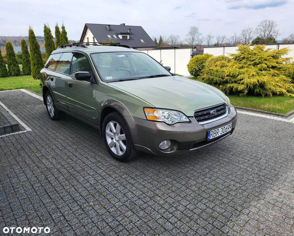 Subaru Outback - 1