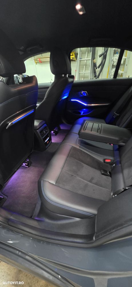 BMW Seria 3 320d xDrive Aut. - 10
