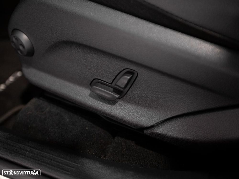 Mercedes-Benz GLC 300 de 4Matic - 37