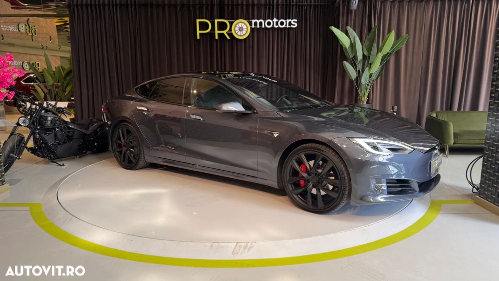 Tesla Model S Performance - 4