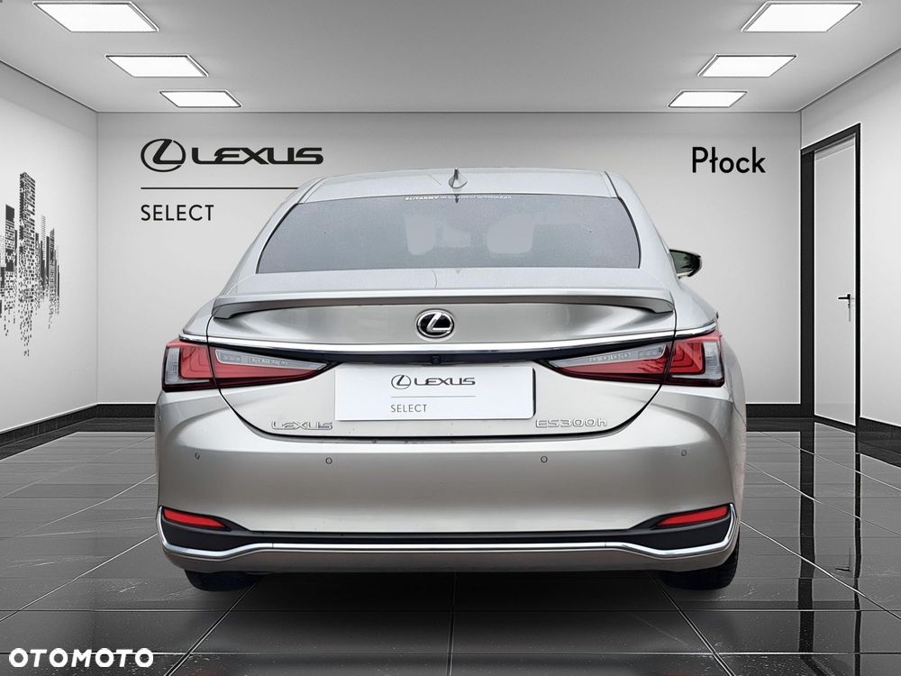 Lexus ES 300h Business Edition - 4