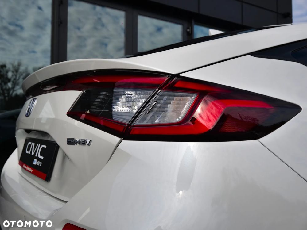 Honda Civic 2.0 i-MMD Sport CVT - 15