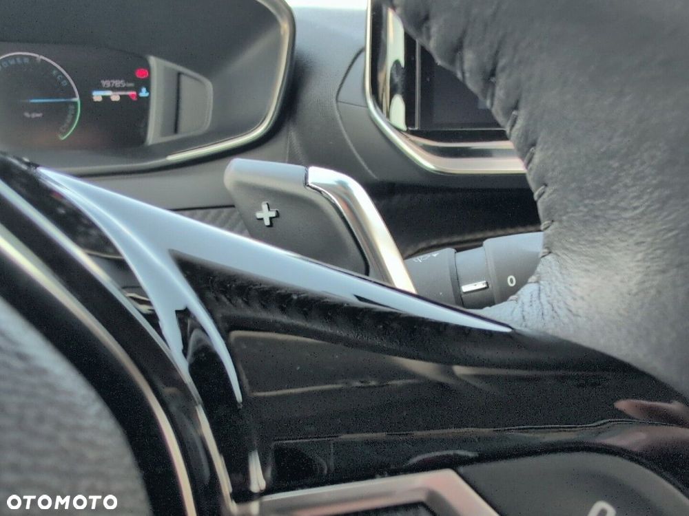 Peugeot 208 - 26