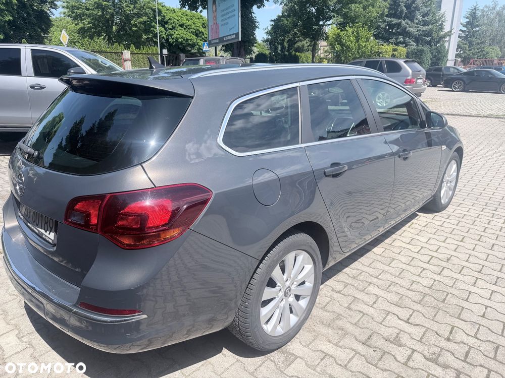 Opel Astra 1.6 T Sport - 10