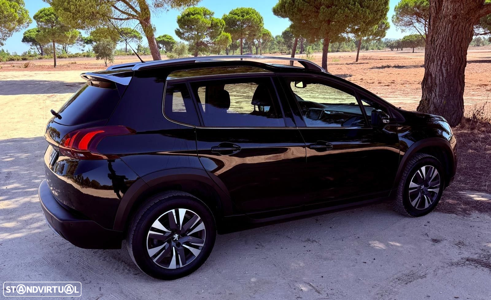 Peugeot 2008 1.2 PureTech Allure - 6