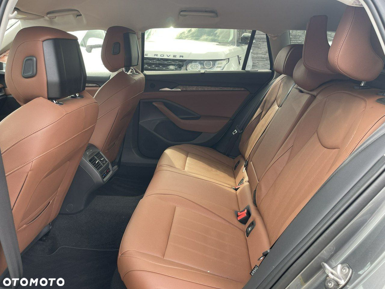 Skoda Superb 2.0 TDI SCR 4x4 L&K DSG - 11