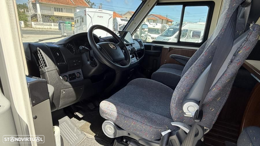 McLouis Nevis 876G 2.3 MJ 150cv c.central - 11