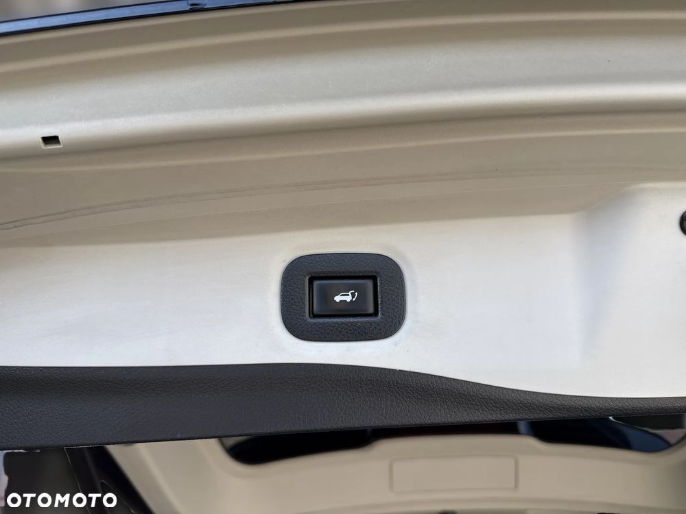 Nissan X-Trail 2.0 dCi Tekna Xtronic 4WD - 23