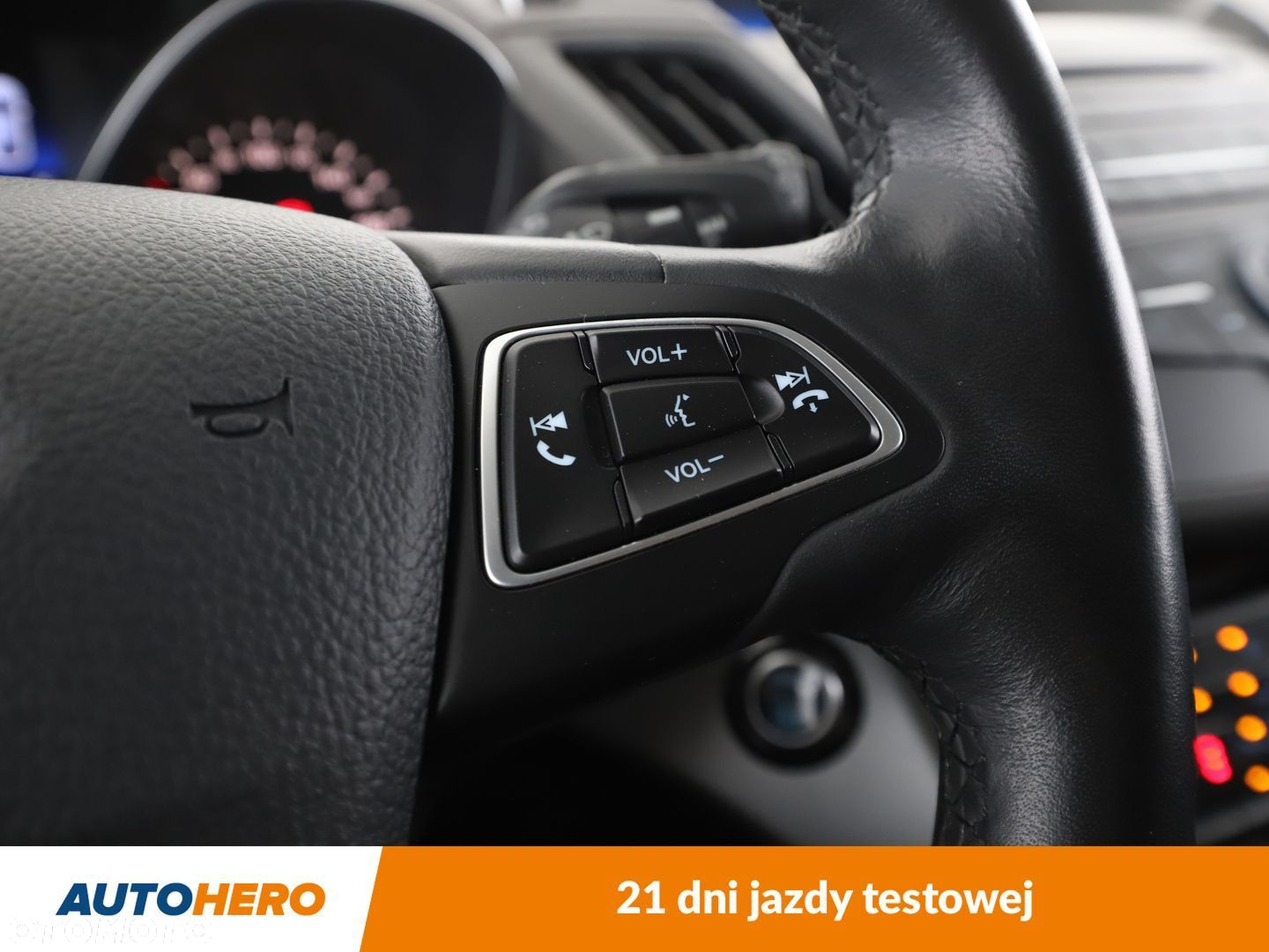 Ford Kuga - 24