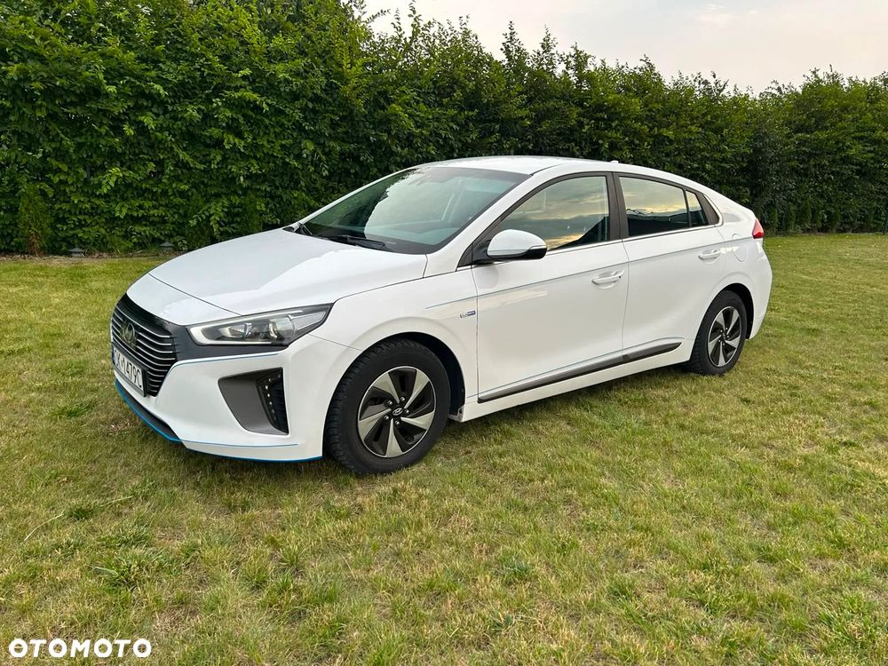 Hyundai IONIQ - 1
