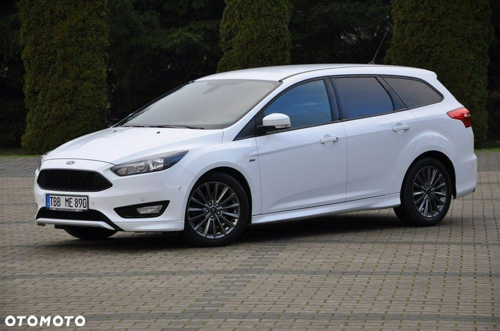Ford Focus 1.5 EcoBoost STart-Stopp-System ST-LINE - 4