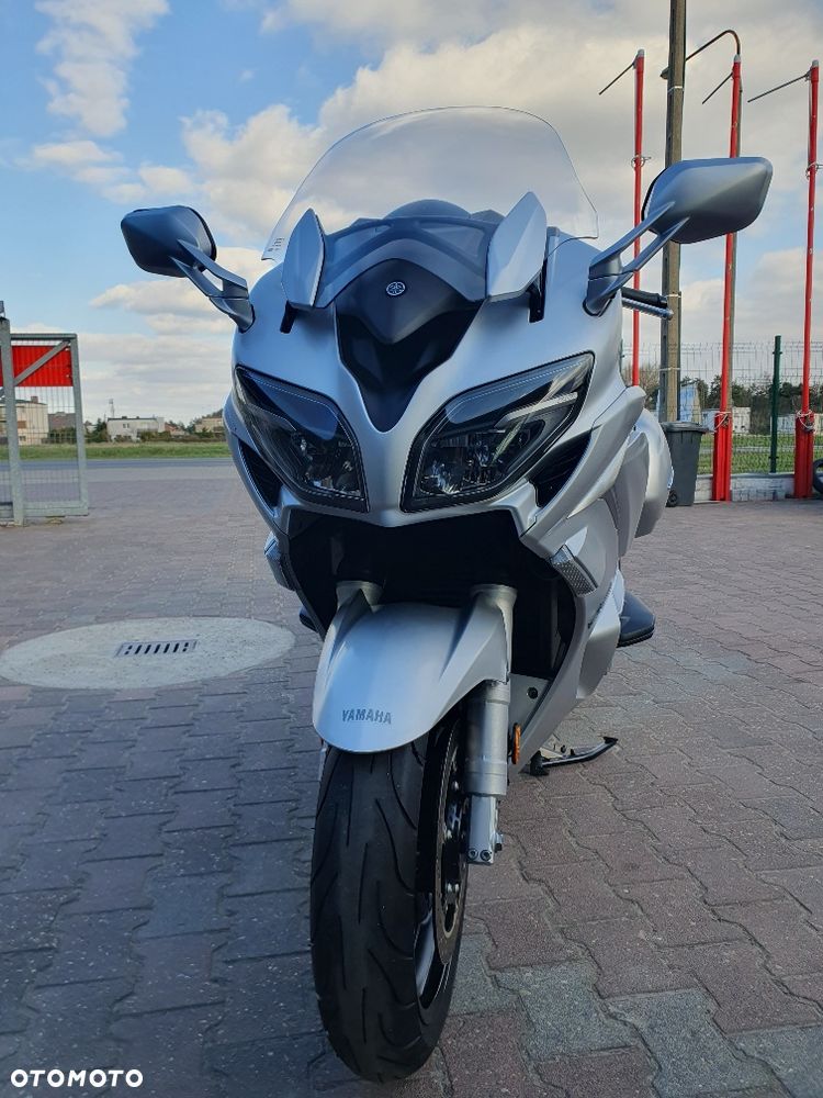 Yamaha FJR - 4