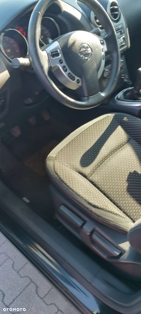 Nissan Qashqai - 22