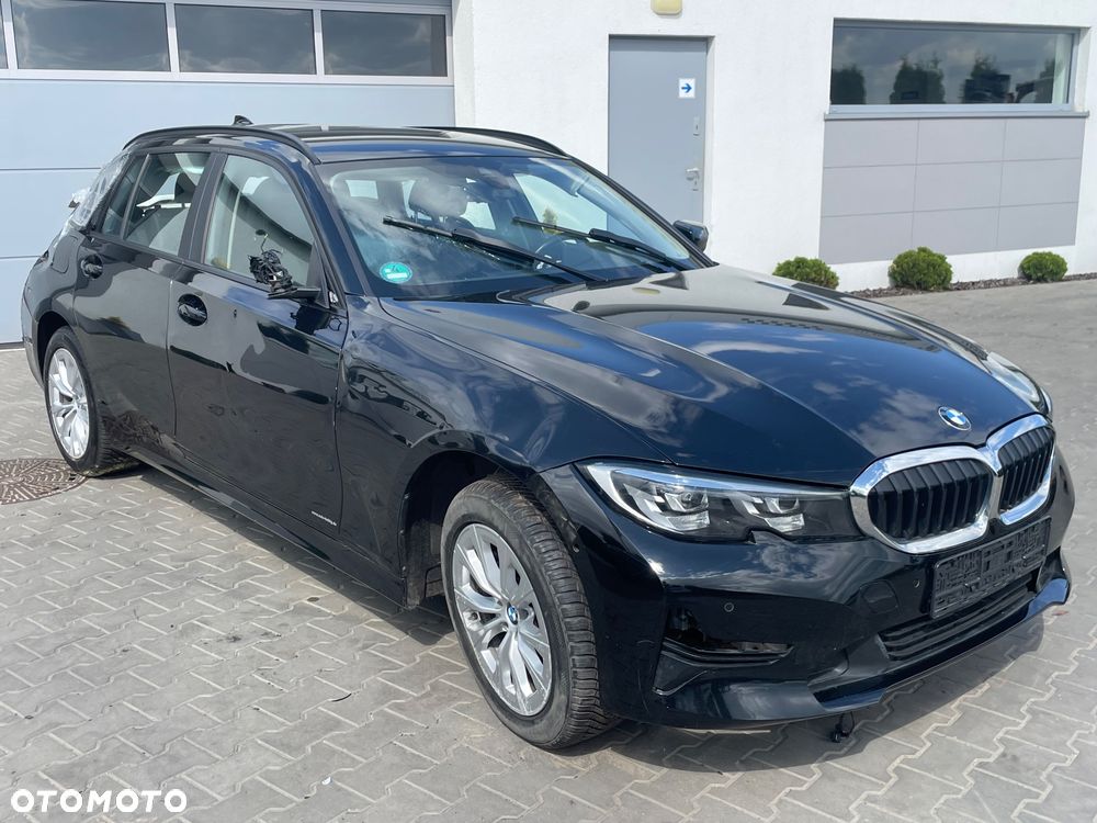 BMW Seria 3 320d Sport Line Shadow - 3