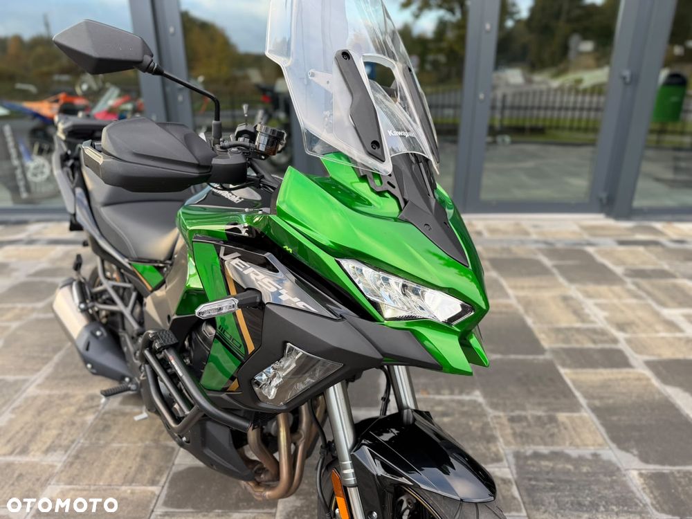 Kawasaki Versys 1100 SE - 16