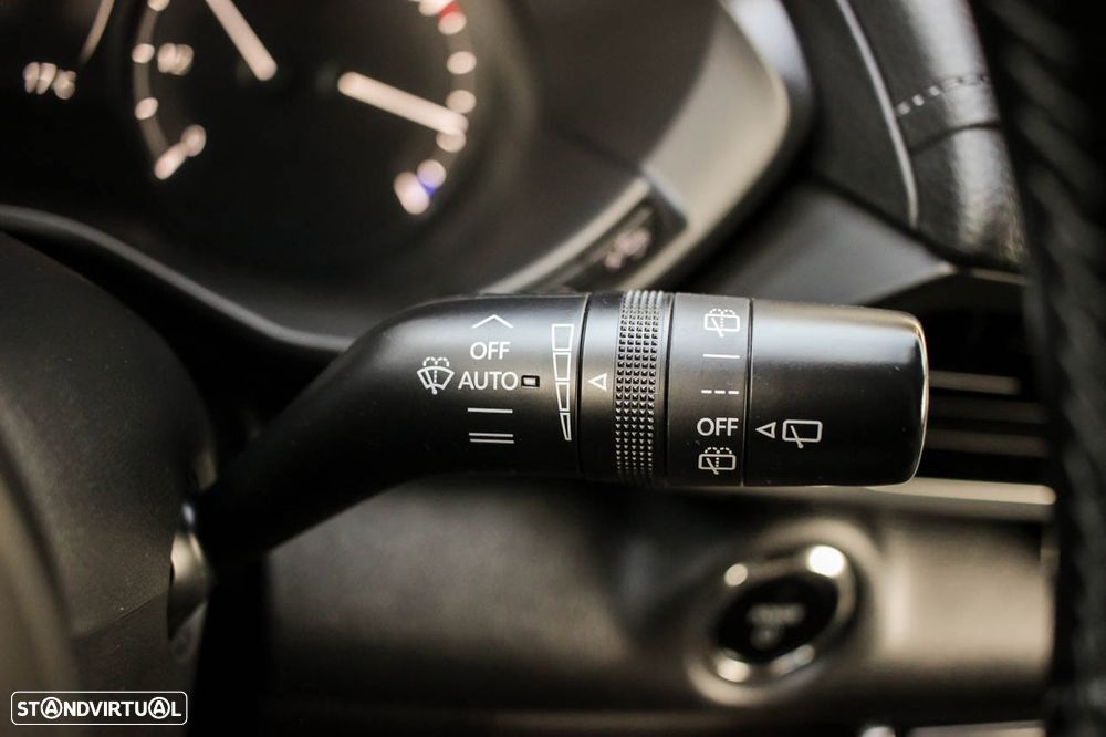 Mazda MX-30 e-SKYACTIV Excellence - 24