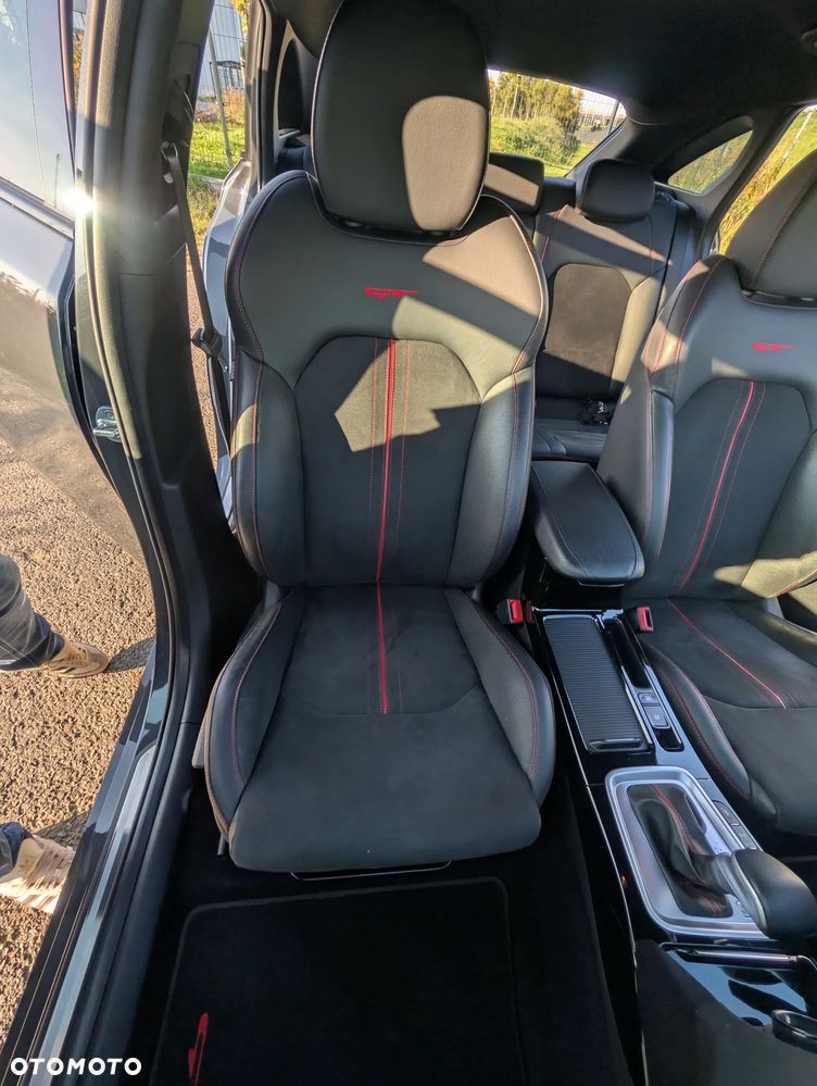 Kia ProCeed 1.6 T-GDI GT DCT - 12