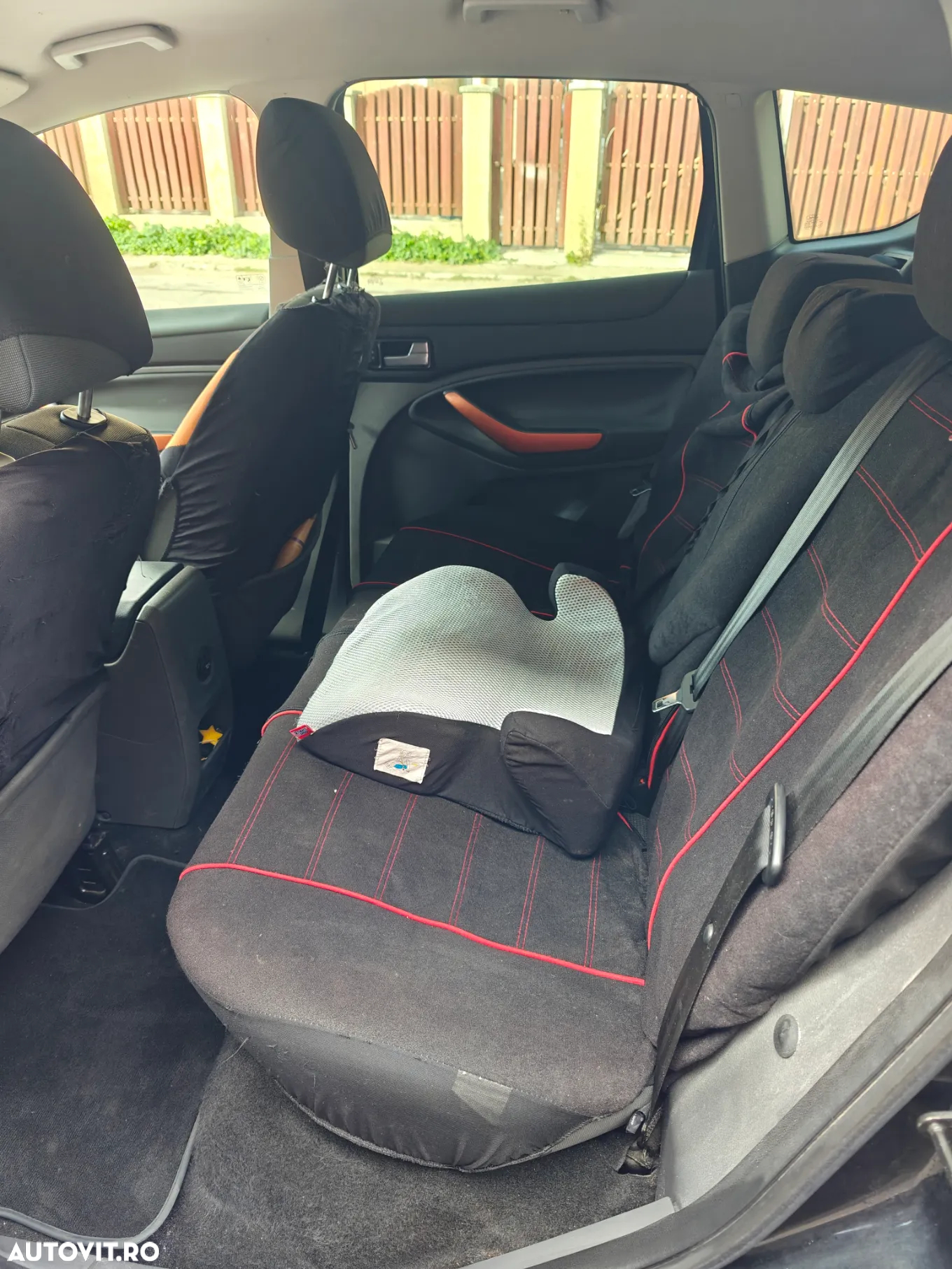 Ford Kuga - 8