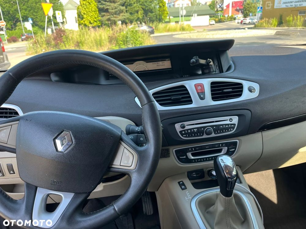 Renault Scenic - 8