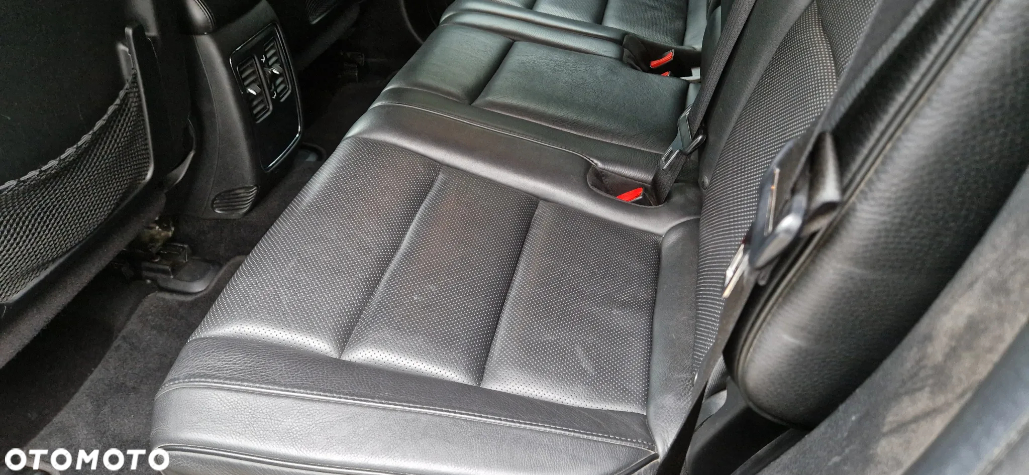 Jeep Grand Cherokee 3.0 CRD Laredo - 12