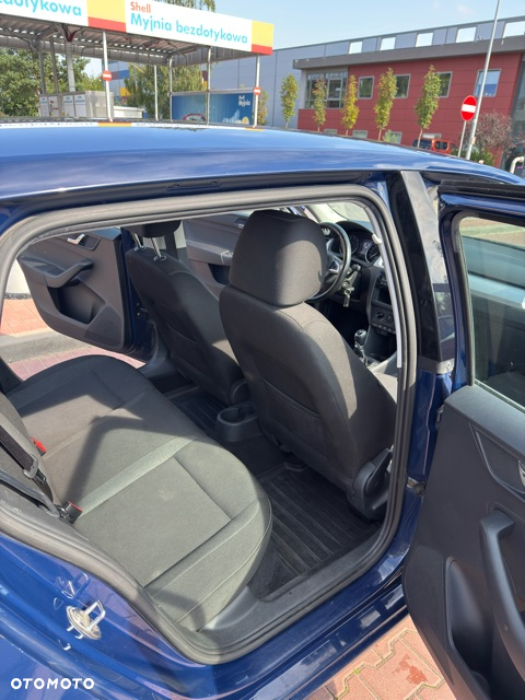 Skoda RAPID - 14