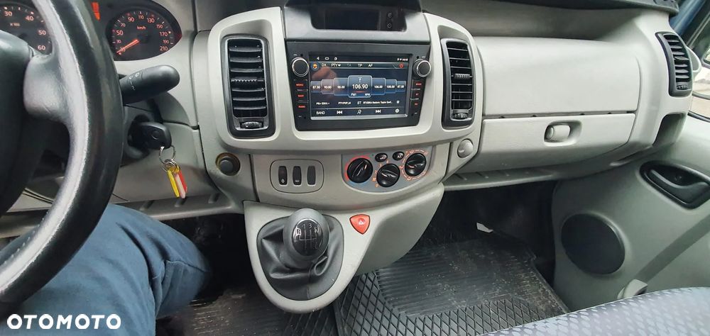 Renault Traffic - 18