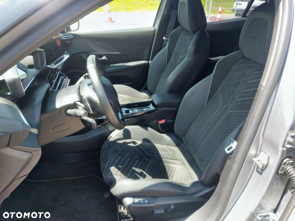 Peugeot 2008 1.2 PureTech GT S&S EAT8 - 9