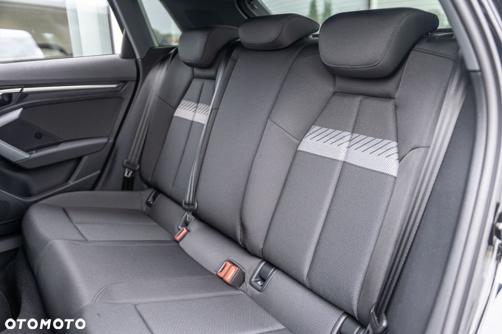 Audi A3 Sportback 35 TFSI mHEV Advanced S tronic - 17