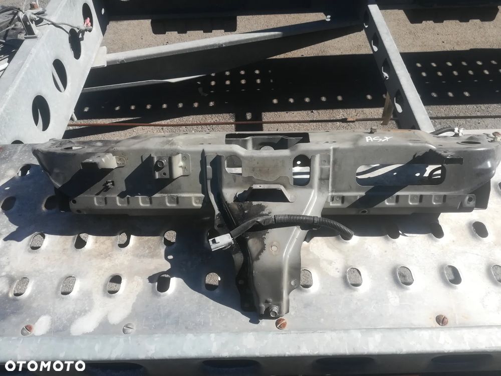 Pas przedni Belka Mitsubishi Asx