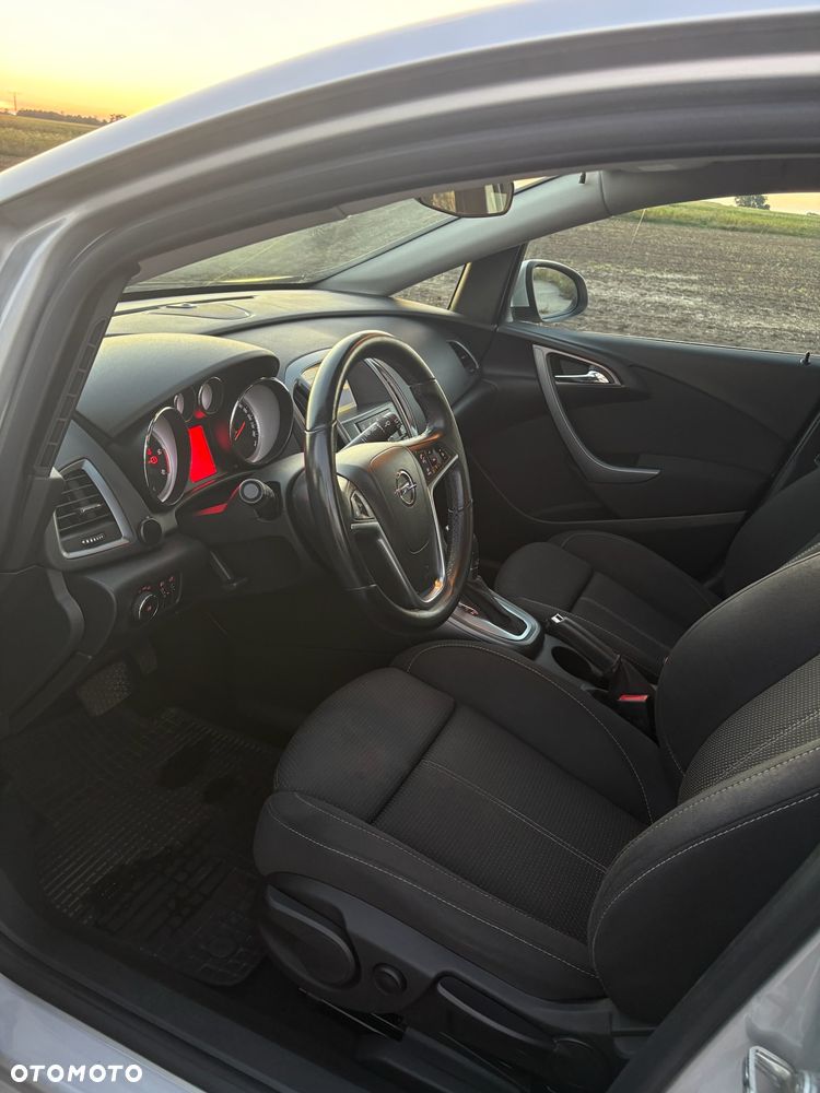 Opel Astra 2.0 CDTI Enjoy - 10