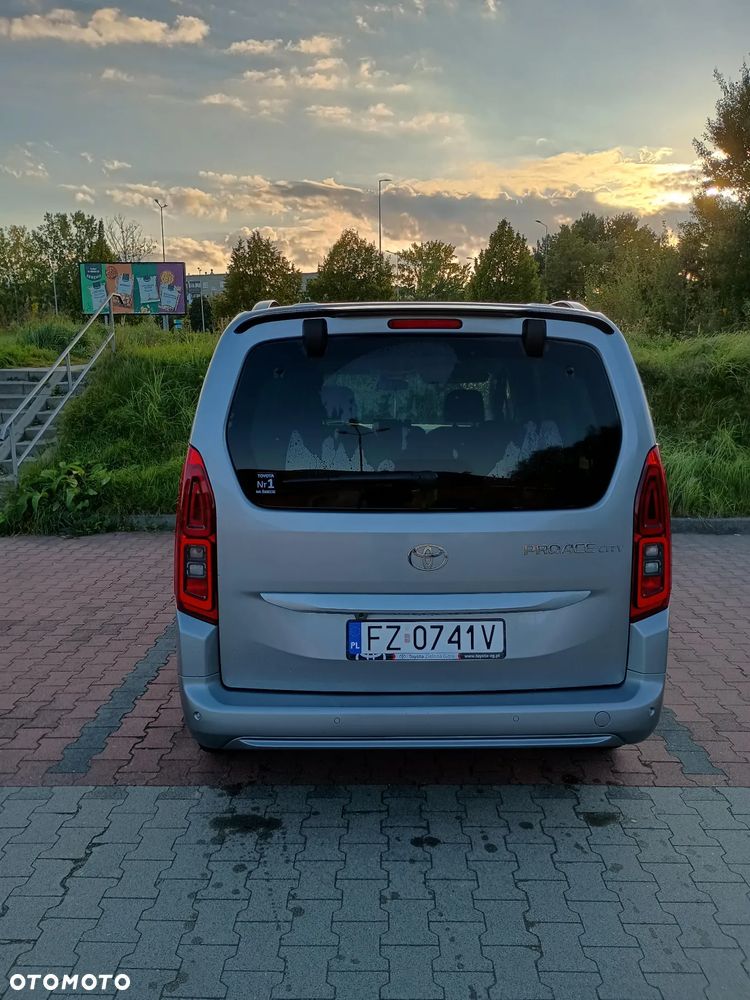 Toyota Proace City Verso Long 1.5 D-4D Family - 2