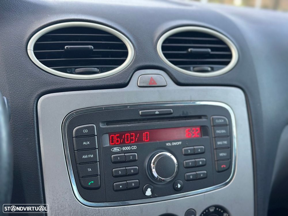 Ford Focus SW 1.6 TDCi Ambiente - 29