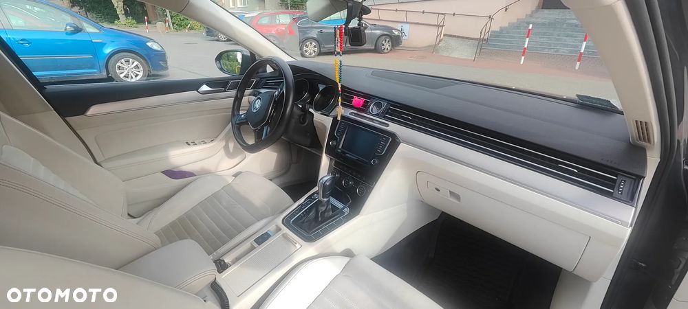 Volkswagen Passat 2.0 TDI BMT Highline DSG - 3