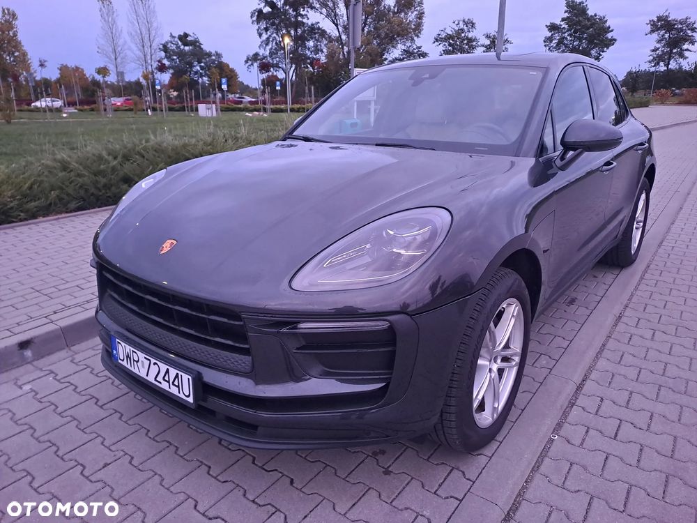 Porsche Macan Standard - 2