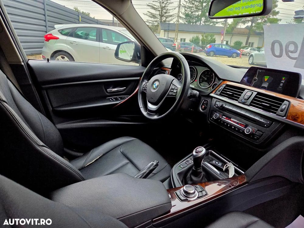 BMW Seria 3 320d Efficient Dynamic Edition - 11